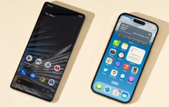 різниця між iPhone та Android