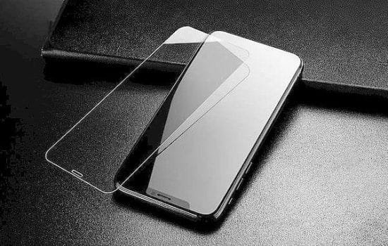 чи потрібна захисна плівка