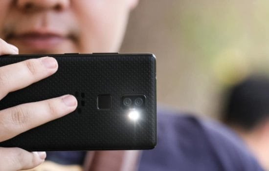 спалах смартфона