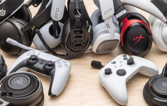 один навушник звучить тихіше