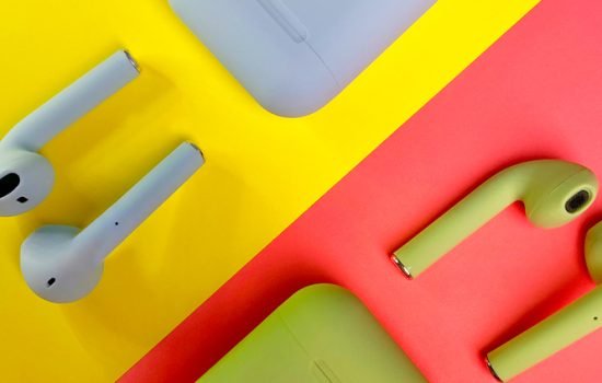 підключити бездротові навушники до смартфона