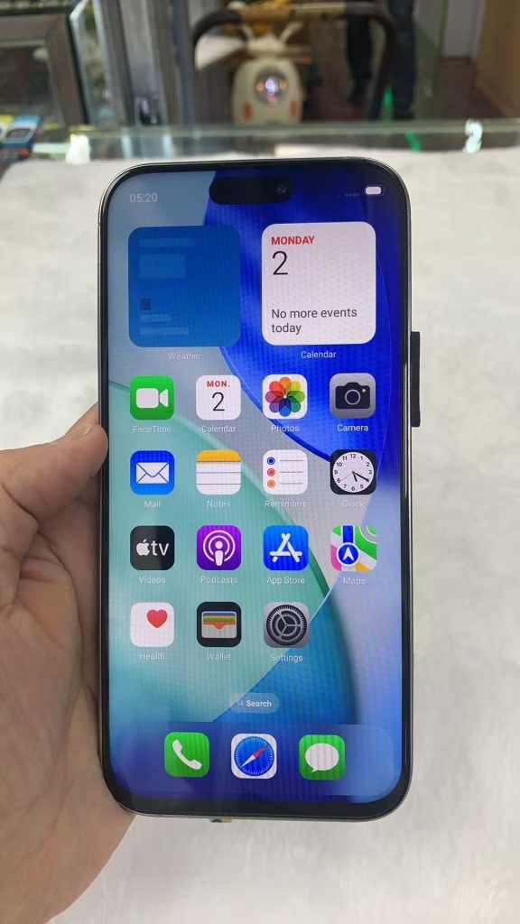 Клон iPhone 17 Pro
