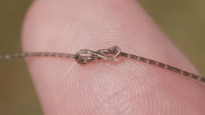 Вчені створили комп’ютерний чип у волокні тоншому за людську волосину