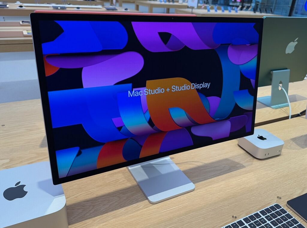 Apple Studio Display